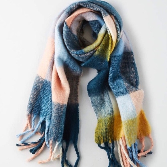American Eagle Outfitters Accessories - AEO oversized multicolored plaid blanket scarf